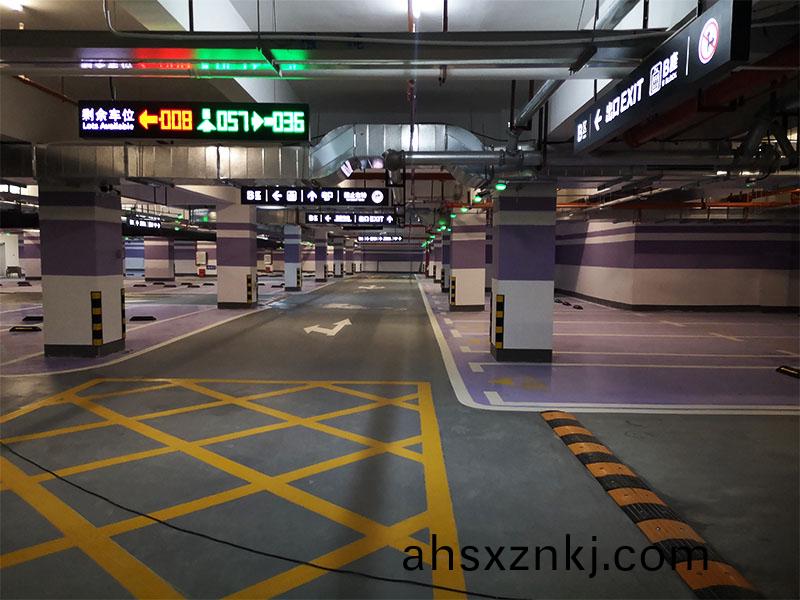 崑(kun)明(ming)某(mou)廣場停車場超(chao)聲(sheng)波(bo)車(che)位(wei)引(yin)導係統