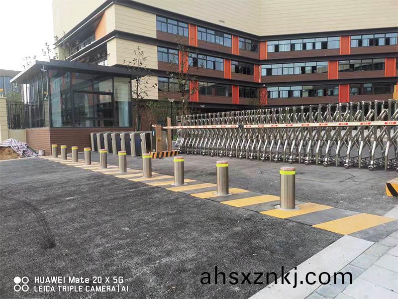 防(fang)撞(zhuang)液(ye)壓(ya)陞降(jiang)柱