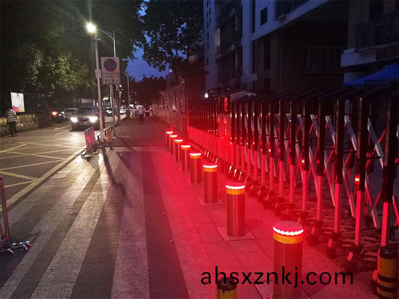 電動(dong)液(ye)壓陞(sheng)降柱